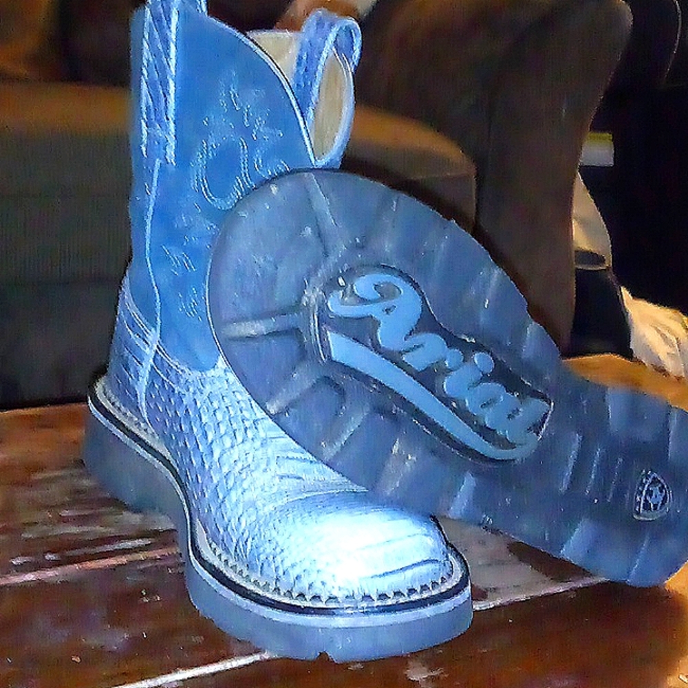 Smokey blue Ariat Fat Baby cowgirl boots